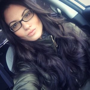 Meet your Posher, Christina